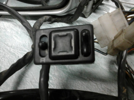 กระจกข้างซิ่งใส่บิ๊กเอ็มปี95ได้เลยครับ แปลงมาครับพับเก็บไฟฟ้าปรับไฟฟ้า มีสายไฟ ครบครับ อดีตเคยแรงครับ เผื่อใครต้องการครับ TEL0890671028 อยู่ดอนเมืองครับ กระจกข้างซิ่งใส่บิ๊กเอ็มปี95ได้เลยครับ แปลงมาครับพับเก็บไฟฟ้าปรับไฟฟ้า มีสายไฟ ครบครับ อดีตเคยแรงครับ เผื่อใครต้องการครับ TEL0890671028 อยู่ดอนเมืองครับ