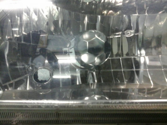 ไฟหน้า โตโยต้า โคโรล่า ไฮทอร์ค ของแท้ติดรถ คู่ละ1500บาท อยู่ดอนเมืองTEL0890671028 ไฟหน้า โตโยต้า โคโรล่า ไฮทอร์ค ของแท้ติดรถ คู่ละ1500บาท อยู่ดอนเมืองTEL0890671028