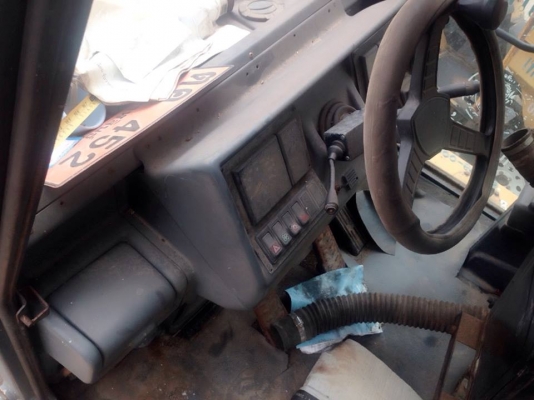 **379,000 บ.ต่อรอง** ขายรถตักหน้า-ขุดหลัง BACKHOE LOADERS FOREDIL รุ่น 40.13C สภาพสวยๆเดิมๆบาง เครื่องเดิม เกียร์ เกียร์เดิม ปั้มเดิมๆ เครื่องสตาร์ทไม่ติดครับ จอดนาน แขนสวยไม่ปะ อุปกรณ์ครบ บอดี้เดิม สีสันเดิม เก๋งสวยไม่บุบ ยางเดิม สภาพยังดีครับ เช็คหน่อ **379,000 บ.ต่อรอง** ขายรถตักหน้า-ขุดหลัง BACKHOE LOADERS FOREDIL รุ่น 40.13C สภาพสวยๆเดิมๆบาง เครื่องเดิม เกียร์ เกียร์เดิม ปั้มเดิมๆ เครื่องสตาร์ทไม่ติดครับ จอดนาน แขนสวยไม่ปะ อุปกรณ์ครบ บอดี้เดิม สีสันเดิม เก๋งสวยไม่บุบ ยางเดิม สภาพยังดีครับ เช็คหน่อ