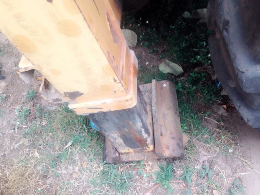 **379,000 บ.ต่อรอง** ขายรถตักหน้า-ขุดหลัง BACKHOE LOADERS FOREDIL รุ่น 40.13C สภาพสวยๆเดิมๆบาง เครื่องเดิม เกียร์ เกียร์เดิม ปั้มเดิมๆ เครื่องสตาร์ทไม่ติดครับ จอดนาน แขนสวยไม่ปะ อุปกรณ์ครบ บอดี้เดิม สีสันเดิม เก๋งสวยไม่บุบ ยางเดิม สภาพยังดีครับ เช็คหน่อ **379,000 บ.ต่อรอง** ขายรถตักหน้า-ขุดหลัง BACKHOE LOADERS FOREDIL รุ่น 40.13C สภาพสวยๆเดิมๆบาง เครื่องเดิม เกียร์ เกียร์เดิม ปั้มเดิมๆ เครื่องสตาร์ทไม่ติดครับ จอดนาน แขนสวยไม่ปะ อุปกรณ์ครบ บอดี้เดิม สีสันเดิม เก๋งสวยไม่บุบ ยางเดิม สภาพยังดีครับ เช็คหน่อ