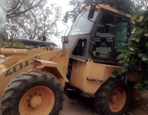 **379,000 บ.ต่อรอง** ขายรถตักหน้า-ขุดหลัง BACKHOE LOADERS FOREDIL รุ่น 40.13C สภาพสวยๆเดิมๆบาง เครื่องเดิม เกียร์ เกียร์เดิม ปั้มเดิมๆ เครื่องสตาร์ทไม่ติดครับ จอดนาน แขนสวยไม่ปะ อุปกรณ์ครบ บอดี้เดิม สีสันเดิม เก๋งสวยไม่บุบ ยางเดิม สภาพยังดีครับ เช็คหน่อ **379,000 บ.ต่อรอง** ขายรถตักหน้า-ขุดหลัง BACKHOE LOADERS FOREDIL รุ่น 40.13C สภาพสวยๆเดิมๆบาง เครื่องเดิม เกียร์ เกียร์เดิม ปั้มเดิมๆ เครื่องสตาร์ทไม่ติดครับ จอดนาน แขนสวยไม่ปะ อุปกรณ์ครบ บอดี้เดิม สีสันเดิม เก๋งสวยไม่บุบ ยางเดิม สภาพยังดีครับ เช็คหน่อ