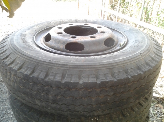 ขายตามสภาพยางสภาพพอใช้4เส้นพร้อมกะทะราคาถูกขอบ20-900 ขายตามสภาพยางสภาพพอใช้4เส้นพร้อมกะทะราคาถูกขอบ20-900