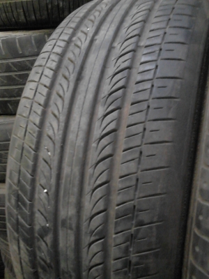 215/55R17 DEESTONE VINCENTE  ปี2012 มี 2 เส้น  TEL.081-427-3941