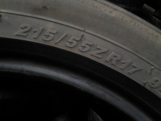 215/55R17 DEESTONE VINCENTE  ปี2012 มี 2 เส้น  TEL.081-427-3941
