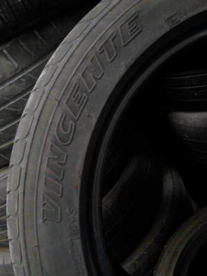 215/55R17 DEESTONE VINCENTE  ปี2012 มี 2 เส้น  TEL.081-427-3941