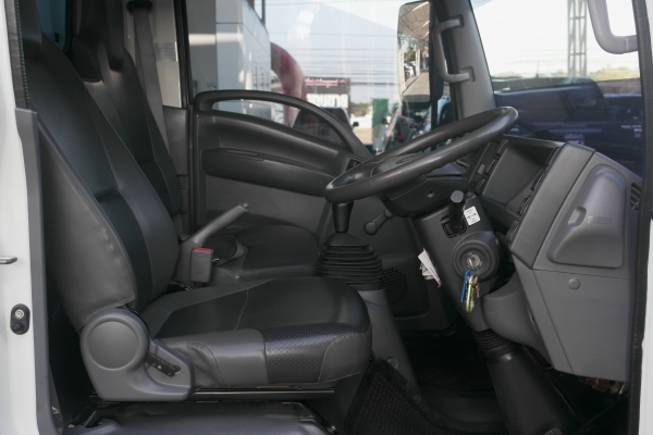 ISUZU NMR 130HP 2011