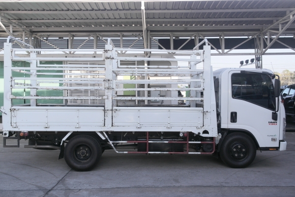 ISUZU NMR 130HP 2011