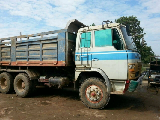 สิบล้อดั้ม HiNo 260แรง2เพา สภาพดีเดิมๆสวยใชังานได้เลย ทะเบึยนพร้อมโอน