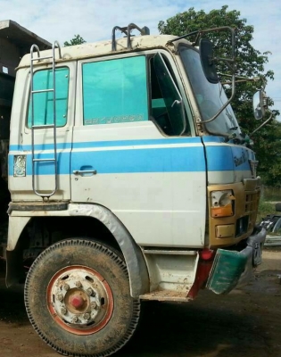 สิบล้อดั้ม HiNo 260แรง2เพา สภาพดีเดิมๆสวยใชังานได้เลย ทะเบึยนพร้อมโอน