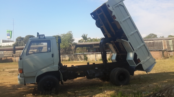 รถบรรทุก 6 ล้อ HINO FC171A เครื่อง H07C  185 แรงม้า ราคา 520,000 -.