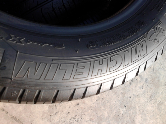 185/60R15  MICHELIN ENERGY XM1 ชุด 4 เส้น    TEL.081-427-3941