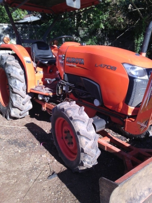 รถไถคูโบต้า L  4708 ปี 57 อุปกรณ์ครบ 3 อย่าง ดันหน้า ผานหลัง โรตาลี