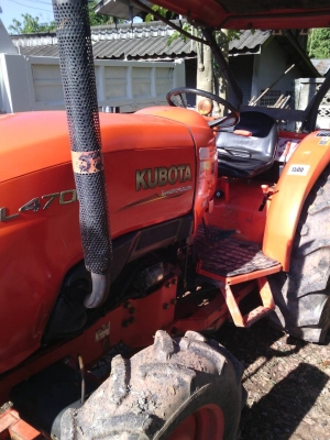 รถไถคูโบต้า L  4708 ปี 57 อุปกรณ์ครบ 3 อย่าง ดันหน้า ผานหลัง โรตาลี