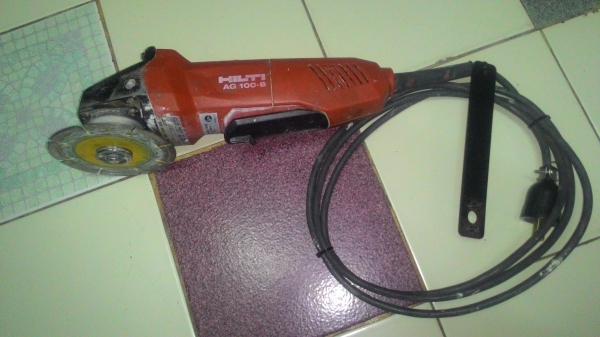 ขายหินเจียขนาดใส่ใบ4นิ้วยี่ห้อ HILTIรุ่นAG100-8สภาพดีมากๆพร้อมใช้งานครับ