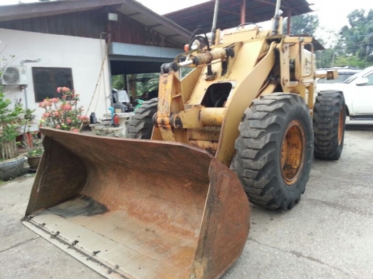 รถตัก KOMATSU  510.   สนใจติดต่อ 081 - 6079515