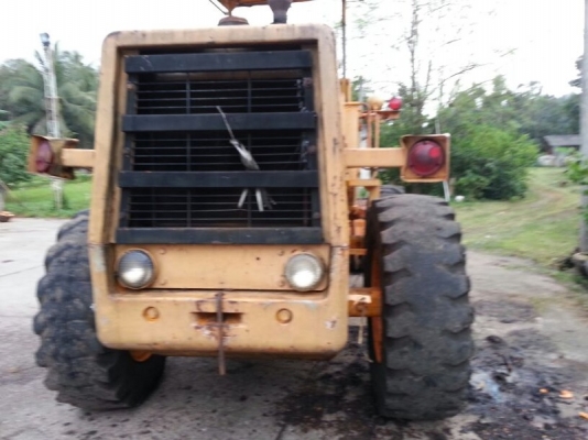 รถตัก KOMATSU  510.   สนใจติดต่อ 081 - 6079515