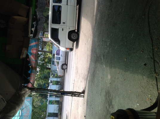 ต้องการขายรถตู้