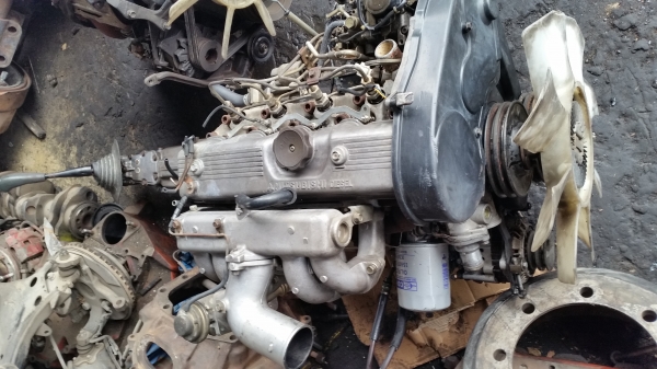 ขายเครื่องพร้อมเกียร์สตารด้า