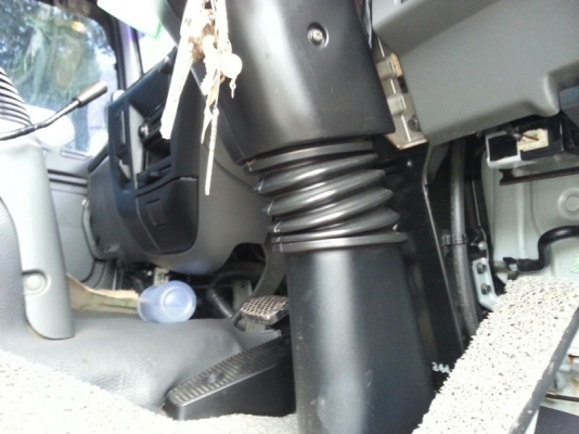 รถอีซูซุ 10 ล้อดั้ม 320 แรงม้า. ปี 51  ( ขายแม่ , ลูก. )  สนใจติดต่อ  081 - 6079515