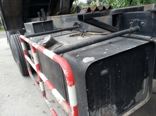 รถอีซูซุ 10 ล้อดั้ม 320 แรงม้า. ปี 51  ( ขายแม่ , ลูก. )  สนใจติดต่อ  081 - 6079515