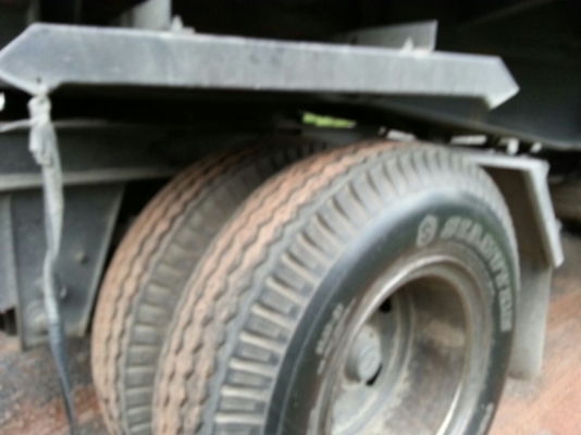 รถอีซูซุ 10 ล้อดั้ม 320 แรงม้า. ปี 51  ( ขายแม่ , ลูก. )  สนใจติดต่อ  081 - 6079515