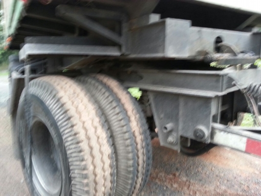 รถอีซูซุ 10 ล้อดั้ม 320 แรงม้า. ปี 51  ( ขายแม่ , ลูก. )  สนใจติดต่อ  081 - 6079515