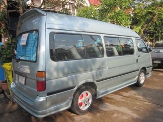 รถตู้หลังคาสูง พร้อมใช้