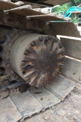 ขายรถแบคโฮ KOMATSU. PC 200-5 s/n 6x,xxx  คอนโทลสั้น, ตัวเดินจีบ