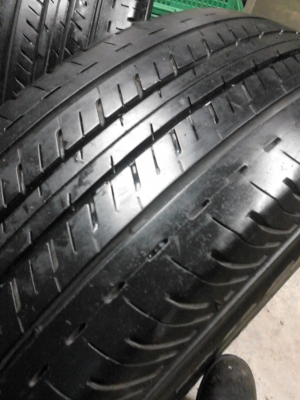 215/70R15 BRIDGESTONE DURAVIS R611 มี 3 เส้น   TEL.081-427-3941