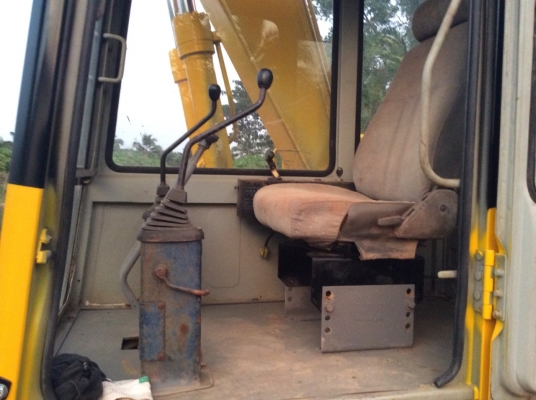 KOMATSU PC 120-2 ใส่เก๋งCATปั้มนิ้วบูมกระบอกไฮรโดรลิครุ่น3 KOMATSU PC 120-2 ใส่เก๋งCATปั้มนิ้วบูมกระบอกไฮรโดรลิครุ่น3