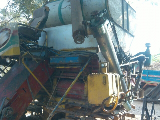 ขายรถเกี่ยวข้าว