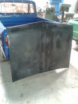 ขายฝากระโปรงดัทสัน 620 พร้อมคิ้วฝากระโปรงด้วยครับ