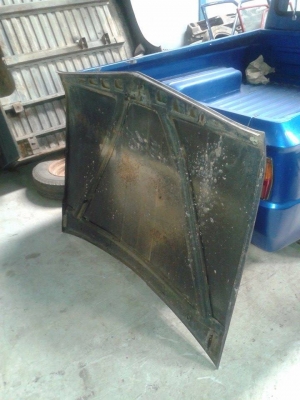 ขายฝากระโปรงดัทสัน 620 พร้อมคิ้วฝากระโปรงด้วยครับ