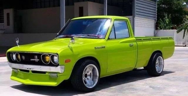 ขายลิ้นหน้าเเต่ง ดัทสัน620 งานเหล็กครับมีรูปตอนใส่ให้ดูด้วยครับ