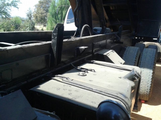 ขายดั้ม10ล้อ2เพลา ISUZU ร็อกกี้210แรง  เครื่องดี คัชซีสวย ยางดี10เส้น ภายในสวย แอร์เย็น สภาพพร้อมใช้งาน เอกสารพร้อมโอน จัดไฟแนนซ์ได้ เงื่อนไขง่ายๆวันเดียวรับรถ สนใจโทร090-8588220คุณนะ ID:narong498 หรือ www.truck.in.th/498 หรือFB:ณรงค์ ซื้อขายรถมือสอง(เว็บ