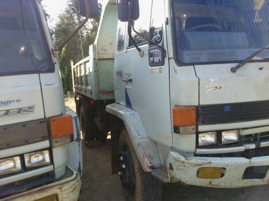 รถอีซูซุ 6 ล้อดั้ม FTR  195 แรงม้า. ปี 38  สนใจติดต่อ 081 - 6079515