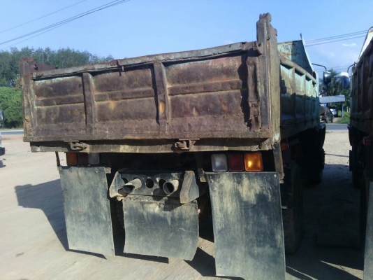 รถอีซูซุ 6 ล้อดั้ม FTR  195 แรงม้า. ปี 38  สนใจติดต่อ 081 - 6079515