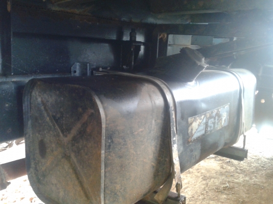 ขายรถบรรทุก6ล้อดั้ม