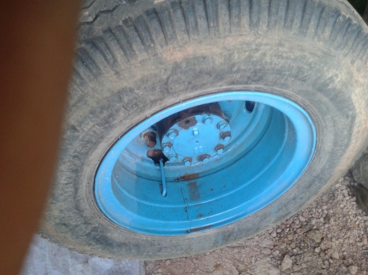 ขายรถบรรทุก6ล้อดั้ม