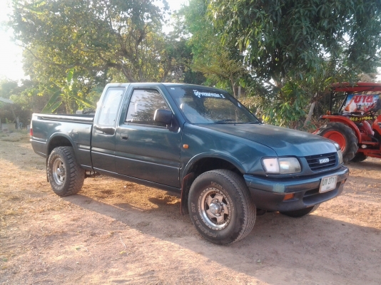 ISUZU DRAGON EYE 2.8 โฟถอดแล้วจร้า ปี 41 ภาษีเต็ม สีพอใช้ได้บางดี