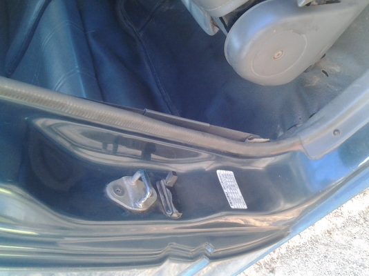 ISUZU DRAGON EYE 2.8 โฟถอดแล้วจร้า ปี 41 ภาษีเต็ม สีพอใช้ได้บางดี ISUZU DRAGON EYE 2.8 โฟถอดแล้วจร้า ปี 41 ภาษีเต็ม สีพอใช้ได้บางดี