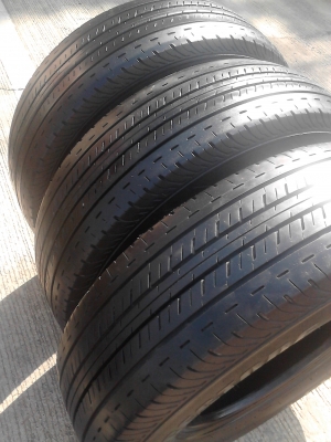 215/70R15 BRIDGESTONE DURAVIS R611  มี 3  เส้น  TEL.081-427-3941