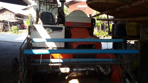 ขายรถเกี่ยวข้าว CD 60 ด่วน ไม่มีคนขับ ขายรถเกี่ยวข้าว CD 60 ด่วน ไม่มีคนขับ