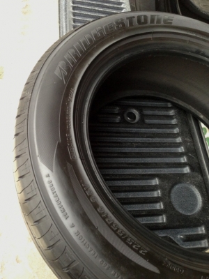 - ขายยาง 225/55/16