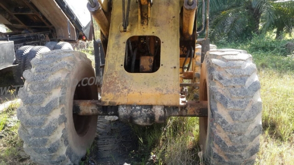 รถตัก Komatsu 501 รถตัก Komatsu 501