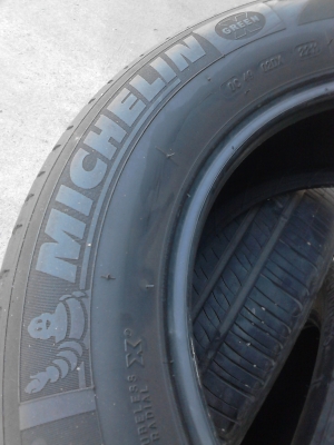 215/60R16 MICHELIN  ENERGY XM2   ชุด 4 เส้น   TEL.081-427-3941