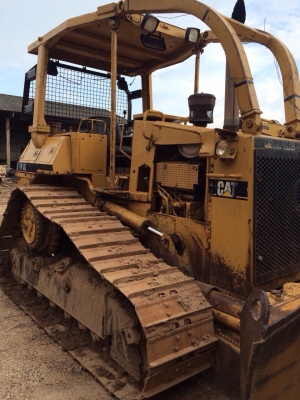 ขายด่วน!!! รถแทรคเตอร์CAT D4H เอกสารเล่มทะเบียนค่ะ