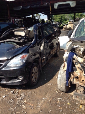 โตโยต้าอเวนซ่า เครื่อง1500 เกียร์ออโต้ ปี09 เล่มลอยหรือเเยกขายอะไหลทุกอย่าง