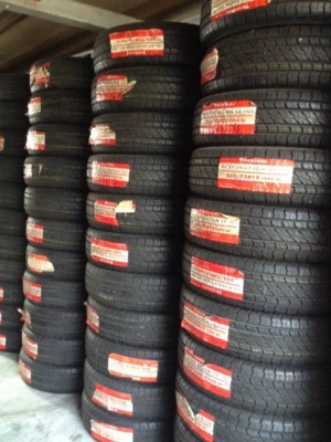 ยางใหม่ขายถูกๆๆล้างสต๊อก...ครับ