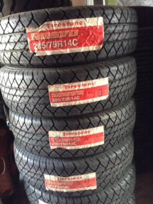 ยางใหม่ขายถูกๆๆล้างสต๊อก...ครับ